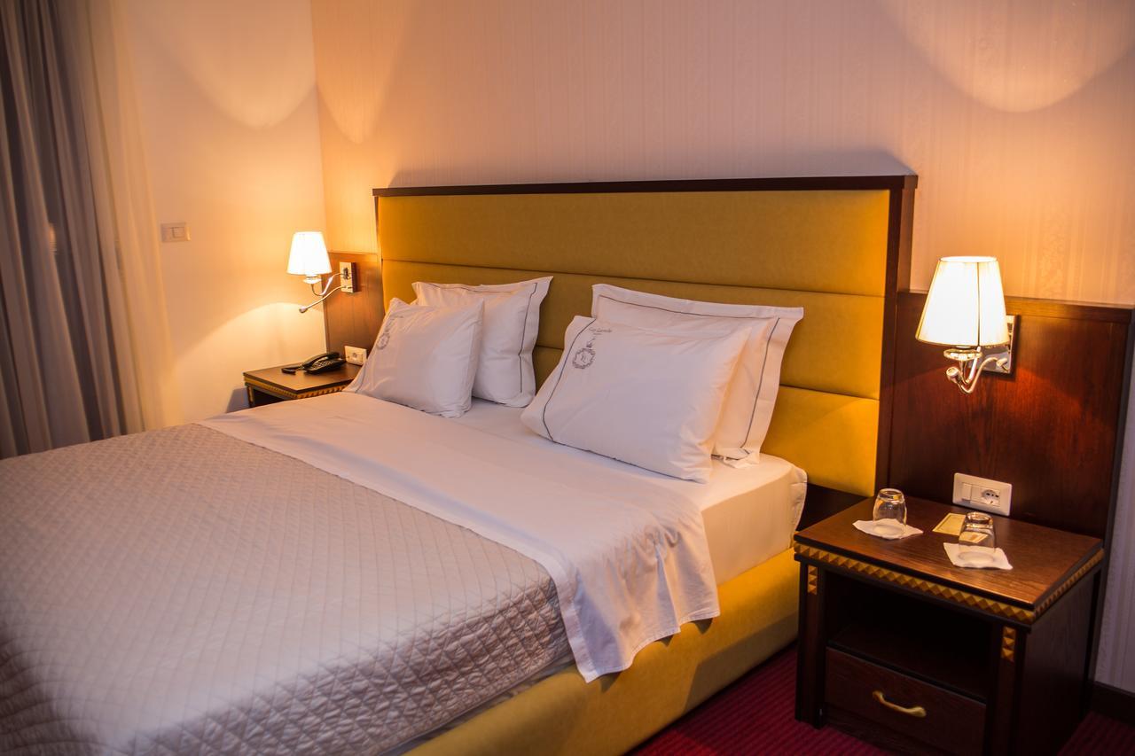 Santa Quaranta Premium Resort Sarandë Eksteriør billede